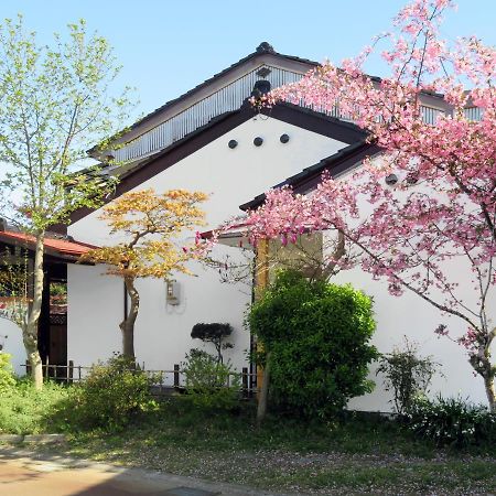 Shirokuma Inn Toyama Exterior foto