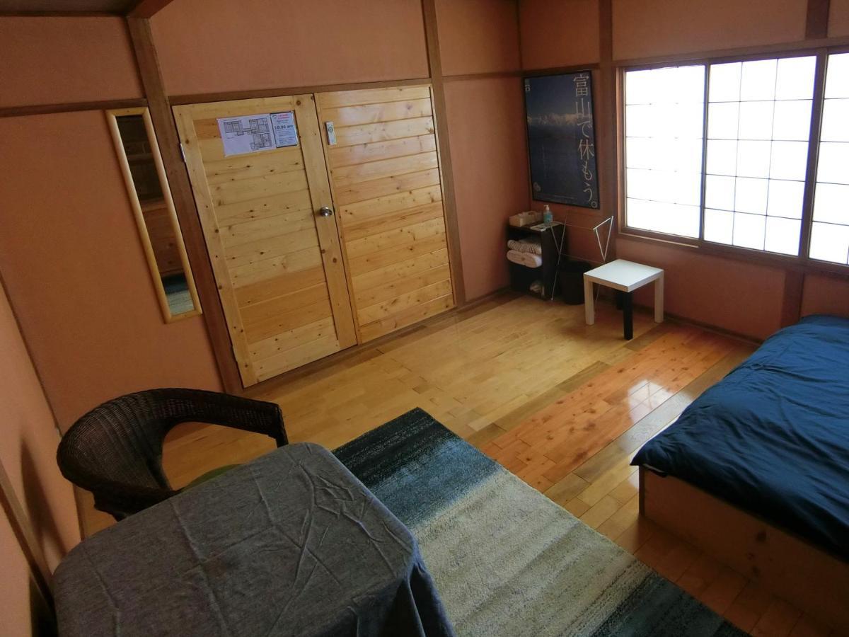 Shirokuma Inn Toyama Exterior foto